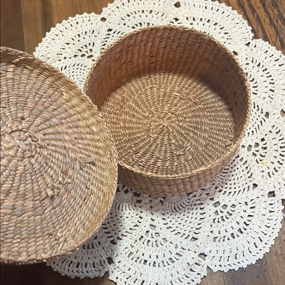 Round Woven Basket with lid trinket or sewing basket